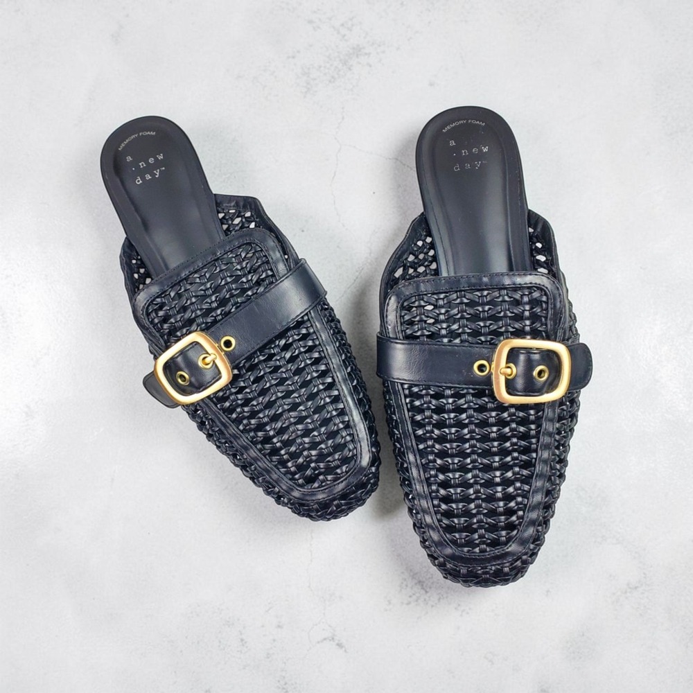 A New Day Womens Black Woven Mules Gold Buckle Memory Foam Flats Size 7.5